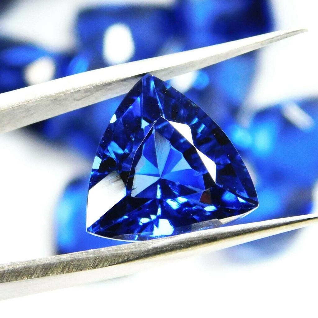Natural Blue Tanzanite Loose Gemstone 8.16 Ct Trillion Cut for Jewelry Making and Gem Collections