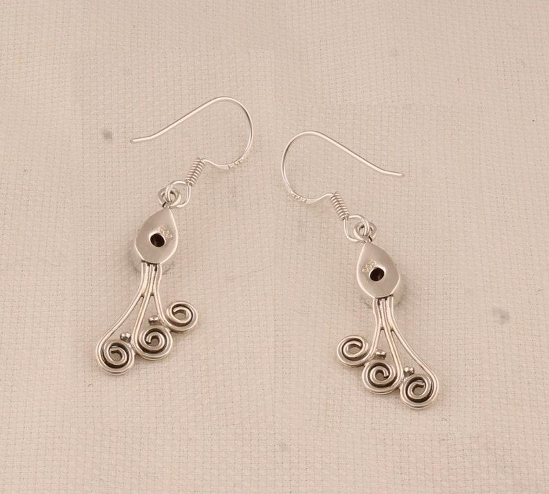 Boucle d'oreille pendante Bohème Design pour Femme en Argent Sterling 925 Massif avec Pierre Grenat Rouge Bijoux