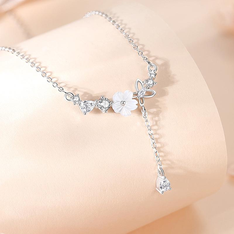 Compact Flower Butterfly Necklace Female Sweet Flower Zircon Collarbone Chain Niche Design Long Premium Durable