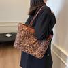 Women's Bag Retro Leopard Print Bag Trendy Handbag 2025 New Autumn and Winter Shoulder Bag Large Capacity Tote Bag