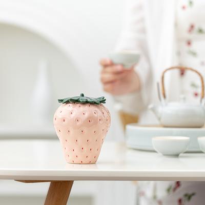 Strawberry Shaped Ceramic Jar Food Storage Jar Tea Jar Sealed Tea Coffee Jar Spice Nut Snack Sugar Salt Storage Jar