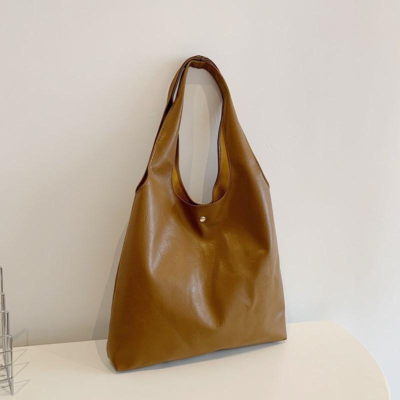 Amerikanischer Retro College-Stil Große Kapazität Tasche Damen Herbst und Winter Maillard Entspannung Schulter Tragetasche
