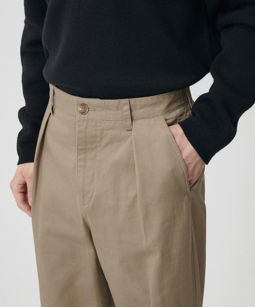 Musinsa Standard Reverse One-Tuck Regular Fit Chino Pants [Beige]