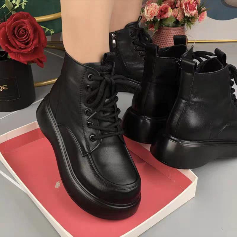 Women's Soft Leather Snow Boots, Integrated Leather & Fur, Winter Velvet Martin Boots, Short Waterproof, Non-slip.