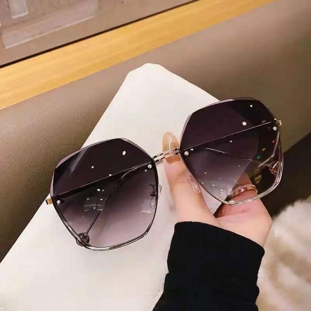 Fashion Irregular Sunglasses Women Men Outdoor Gradient Lens Sun Glasses Female Eyewear Rimless Square Oversized Shades