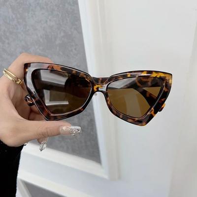 Stylish Square Sunglasses for Women Men Classic Retro Fashion Glasses Casual Oculos UV Protection