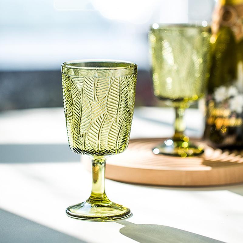 300 ml Vintage stikla vīna kauss Mājas stikla kauss Kāzu ballīte Ūdens vīna glāzes Zaļie, eleganti lapu raksti ar reljefu stikla trauki