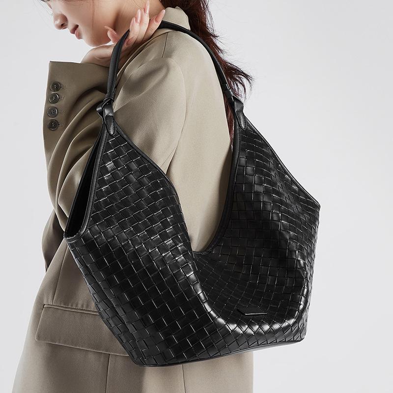 Leather Large-capacity Bag, Women's Foreign-style Cowhide Woven Pattern, Women's Class Commuter Bag