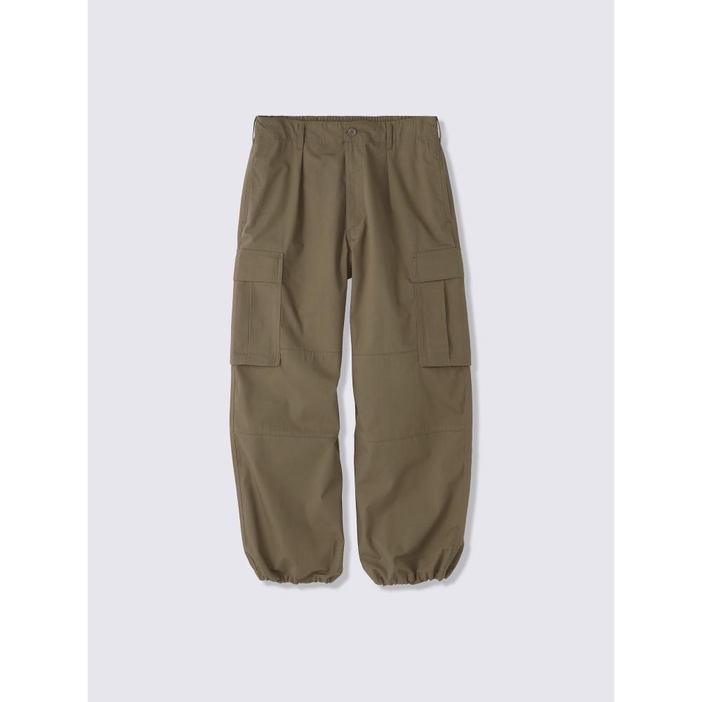 GU by Uniqlo Calças Cargo Largas