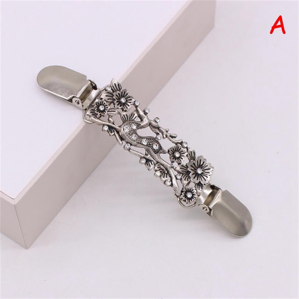 Gift Winter New Retro Carved Flower Cardigan Clip Animal Pattern Shawl Brooch Duck Clip Clasps