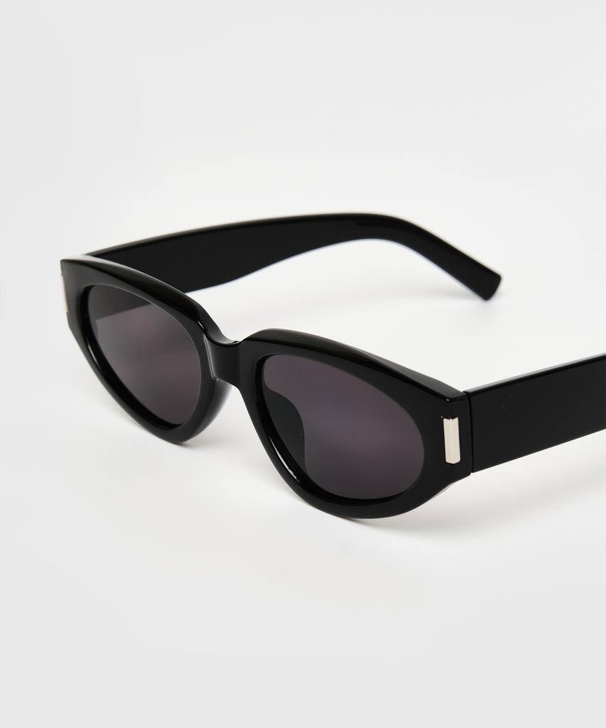 Tukyubeu Side Pin Boldy Sunglasses