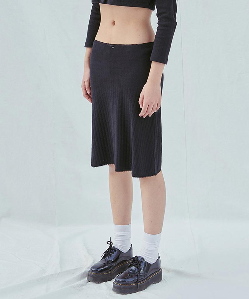 Sleepy Bear Pure Black Midiskirt