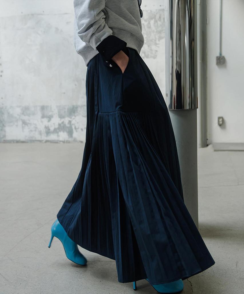 Memua Flora Asymmetrical Pleated Long Skirt