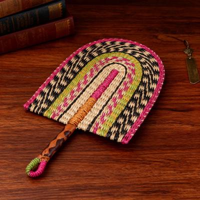 Handmade Straw Weaving Fan Natural Sea Grass Raffia Fan with Long Handle Semiellipse Woven Fan Summer Party Wall Hanging Decoration