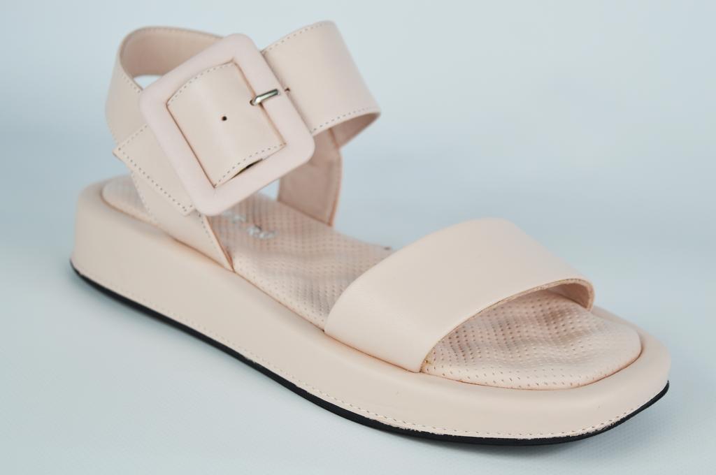 Sandale mit Guero-Schnalle 16112 36 Puderiges Leder