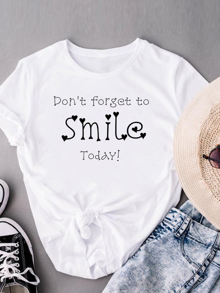 (Tamanho asiático) Love Sweet Style Tendência 90s Mulheres Manga Curta Moda Estampa Senhora Camiseta Top Roupa Casual Camiseta Feminina Camisetas Gráficas