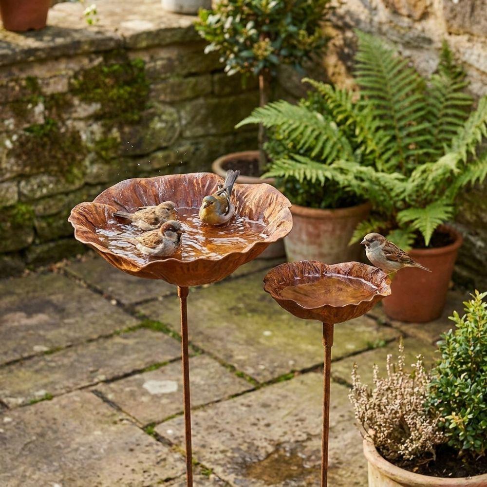 Rusted Vintage Garden Birdbath Iron Art Flower Garden Stake Bee Watering Station  Courtyard Decor