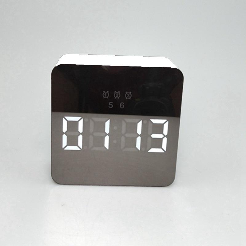 HD Mirror Alarm Clock Multifunctional Mirror Digital Alarm Clock Mute LED Mirror Clock Makeup Mirror