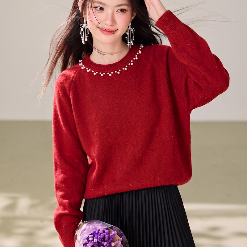 La Chapelle Women's Elegant Pearl-Collar Knitted Sweater