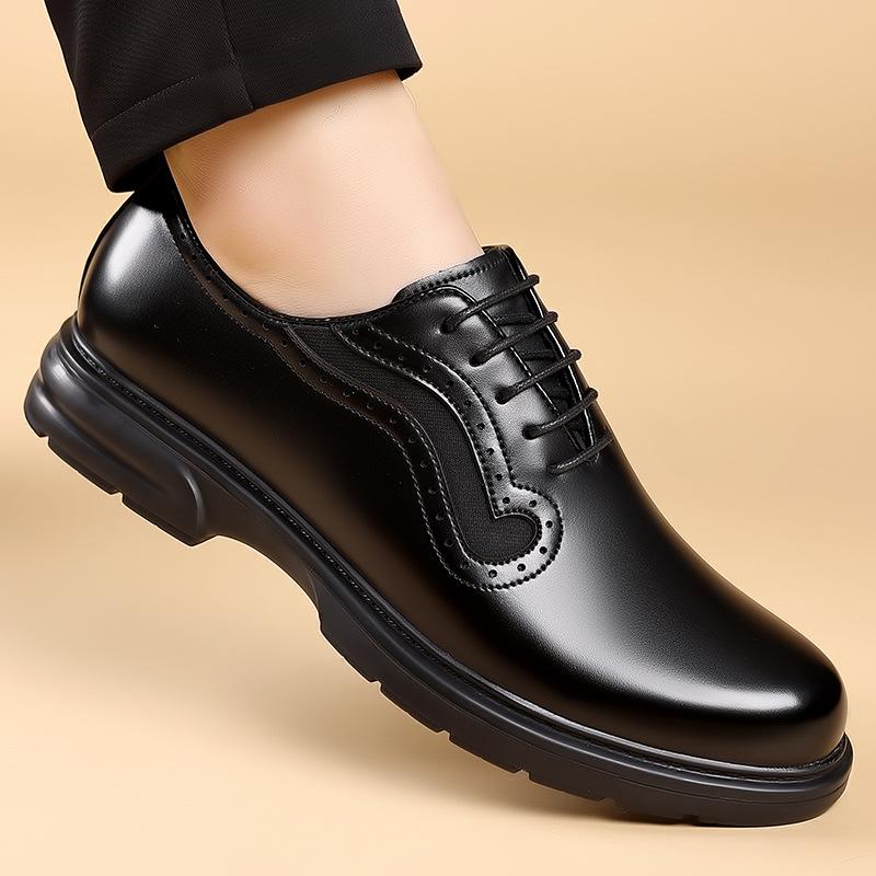 Fashion 2025 Spring New Men's Business Formal Casual Leather Shoes Fashion Solid Color British Korean Brock Wedding Shoes for Men