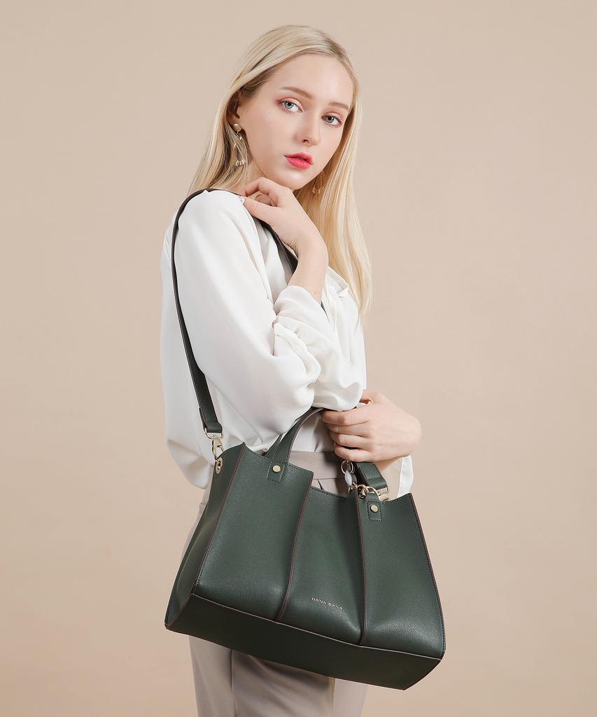 Banabana Ponds B Tote & Shoulder Bag