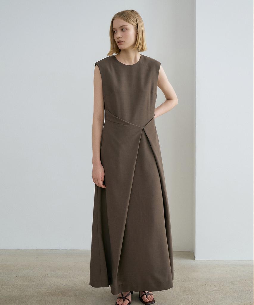 Rene J Sleeveless Pleats Long Dress