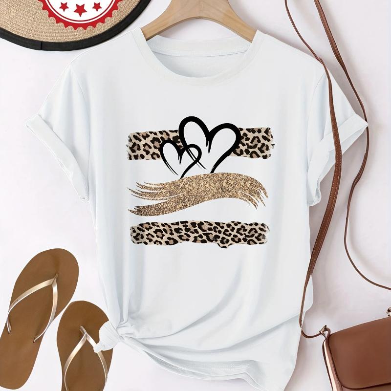 Short-Sleeved Round-Neck T-Shirt with Leopard Print Heart Pattern