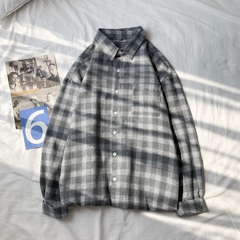 Chemise à carreaux bleu automne pour homme à manches longues chemise veste style coréen ample et handsome style Hong Kong protection solaire tenue de couple homme