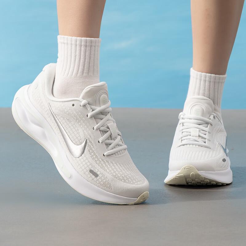 Nike Women's All-Season Lifestyle Running Shoes FJ7765-122