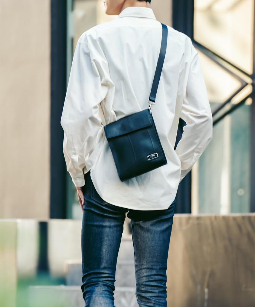 Seal Kiss Lock Square Shoulder Bag for Men, Clasp Closure, Crossbody Bag, Mini Shoulder Bag, Small, Waterproof, PS-217BK
