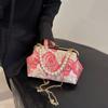 Čínská dámská kabelka ve stylu cheongsam crossbody kabelka přes rameno řetízek korálky vyšívaný květinový vzor nový