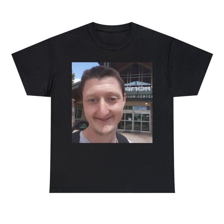 Daniel Larson Selfie Graphic Unisex T-Shirt, Funny Meme Dank Unisex T-Shirt