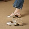 Mary Janes mit dickem Absatz, Sandalen mit Taschenkopf, Damen 2025 Sommer neu, Feenwind, Wasserdiamant-Wort mit quadratischem Kopf, Sandalen mit leicht geöffnetem Mund