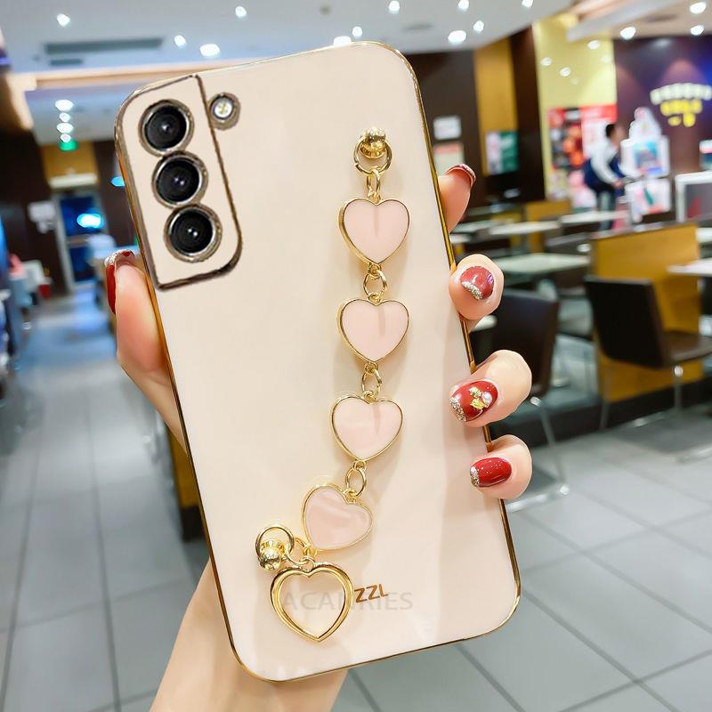 Fashion Plating Love Heart Bracelet Chain Case For Samsung Galaxy S22 S21 S20 FE Plus Ultra 5g 2022 Band Cover On S 22 21 20 S10