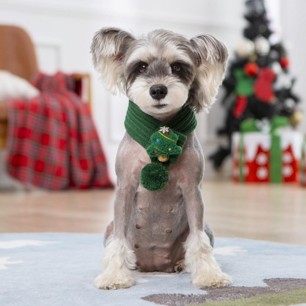 Cute Christmas Dog Knitted Scarf Collar Warm Santa Claus Pet Neck Warmer Festival Lightweight Cat Winter Scarf for Small Dogs