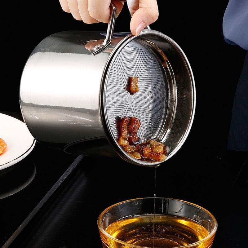 Durable Stainless Steel Oil Pot With Built-In Filter - Easy To Invert Design, Leak-Proof And Convenient Kitchen And Restaurant