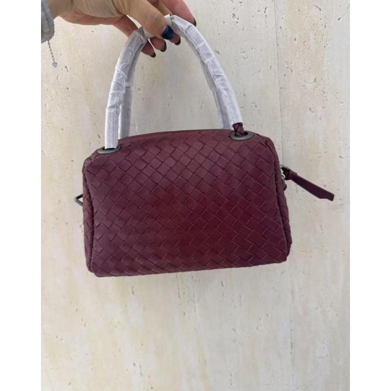 Womens Genuine Leather Woven Crossbody Bag Small Pillow Shape Handheld Shoulder Lightweight Daily Use