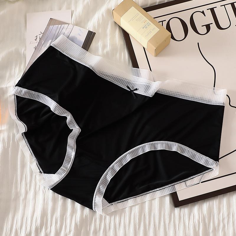 Mid Waist Ice Skin Naked Quick Drying Panties with No Trace Wrapped Around The Buttocks Women’s Panties