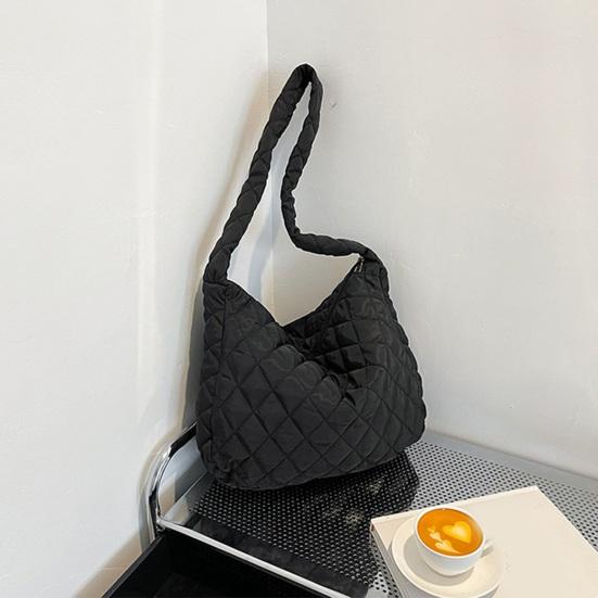 Cloud Lattice Shoulder Bag Zippered Solid Color Crossbody Bag Quilted Casual Tote Bag for Street Travel Office Party