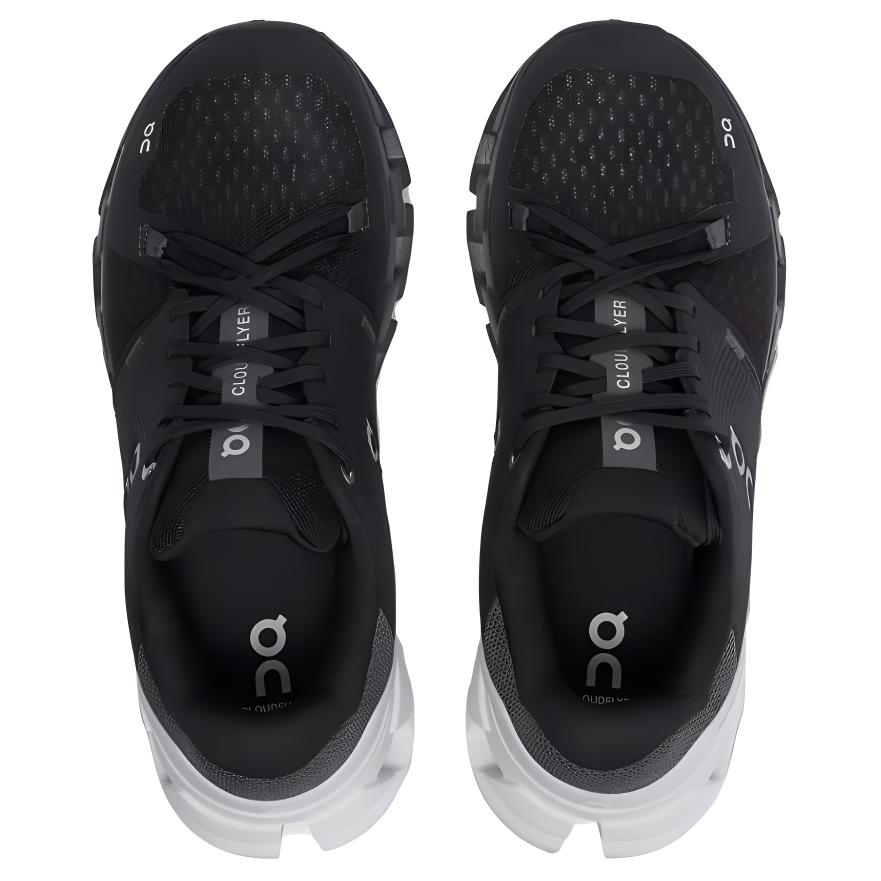 ON Cloudflyer 4 Zwart Wit Dames Sneakers 71.98671