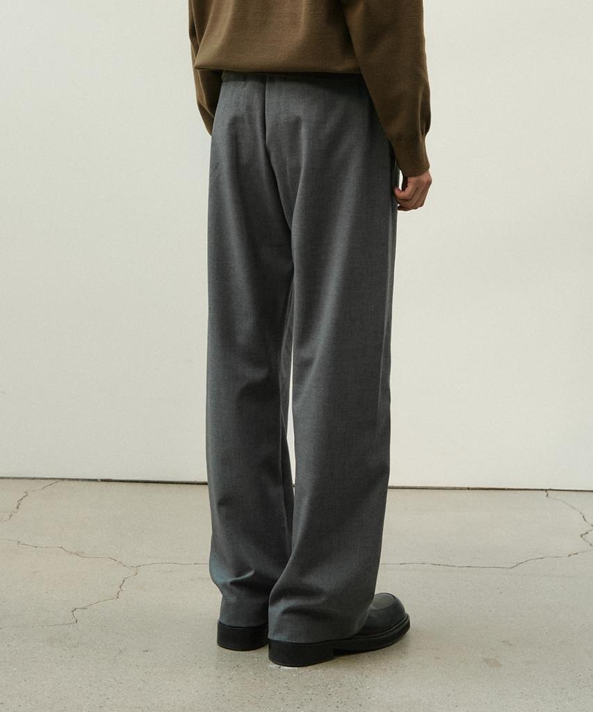 MINAV Wool Twill Double-Pleated Curved Slacks [Charcoal]