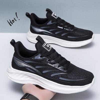 Nouvelles baskets en maille respirante couple chaussures décontractées polyvalentes à semelle souple version coréenne tendance chaussures froides et collantes chaussures de course d'extérieur