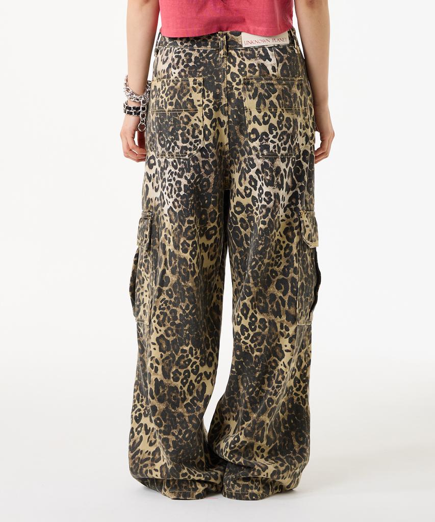 UNKNOWN PLANET Leopard Wide Cargo Pants Brown