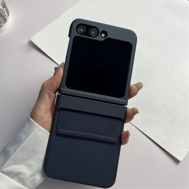 Luxury Silicone Elastic Strap Hinge Shockproof Phone Case for Samsung Z Flip 6 5 4 3 ZFlip 6 ZFlip 5 Folding Hard PC Solid Cover