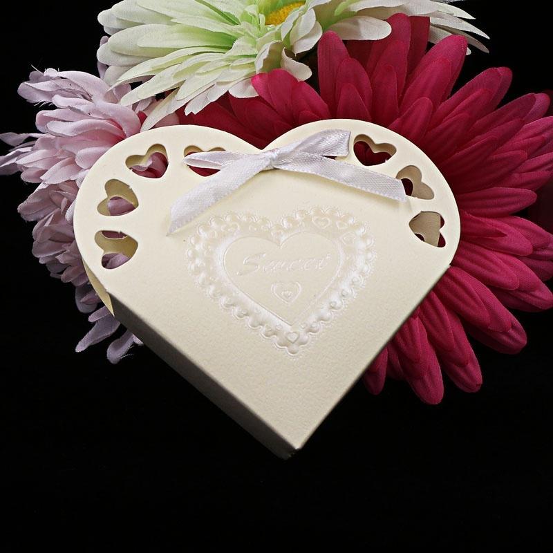 25 buc Cutie Bomboane Inimă de Hârtie Cutie Cadou Dulce Accesorii Petrecere Decorațiuni Nuntă Mărturii Nuntă