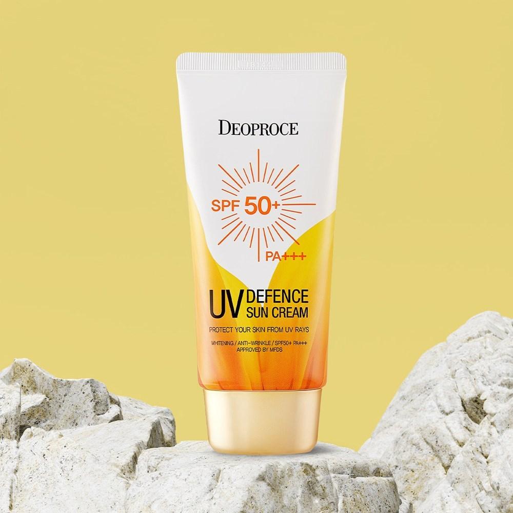 2+1 UV Defense Sun Cream 4 in 1 UVA UVB double blocking close-fitting cover, 70g, 3 units