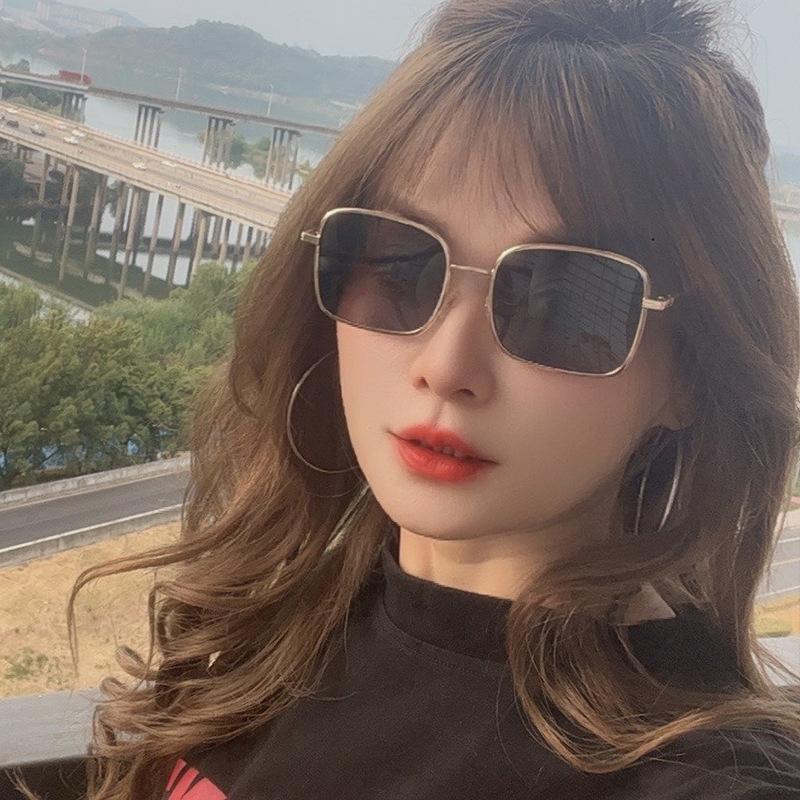 Hongkong Stil Damen Sonnenbrille Quadratische Form UV-Schutz Damen Sonnenbrillen Hohe Qualität Herren Sonnenbrille