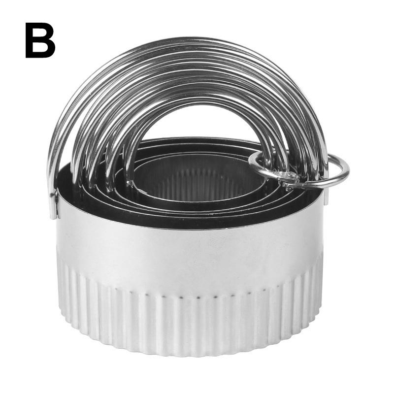 Stainless Steel Round Biscuit Molds 5 Piece Set for Your Baking Needs