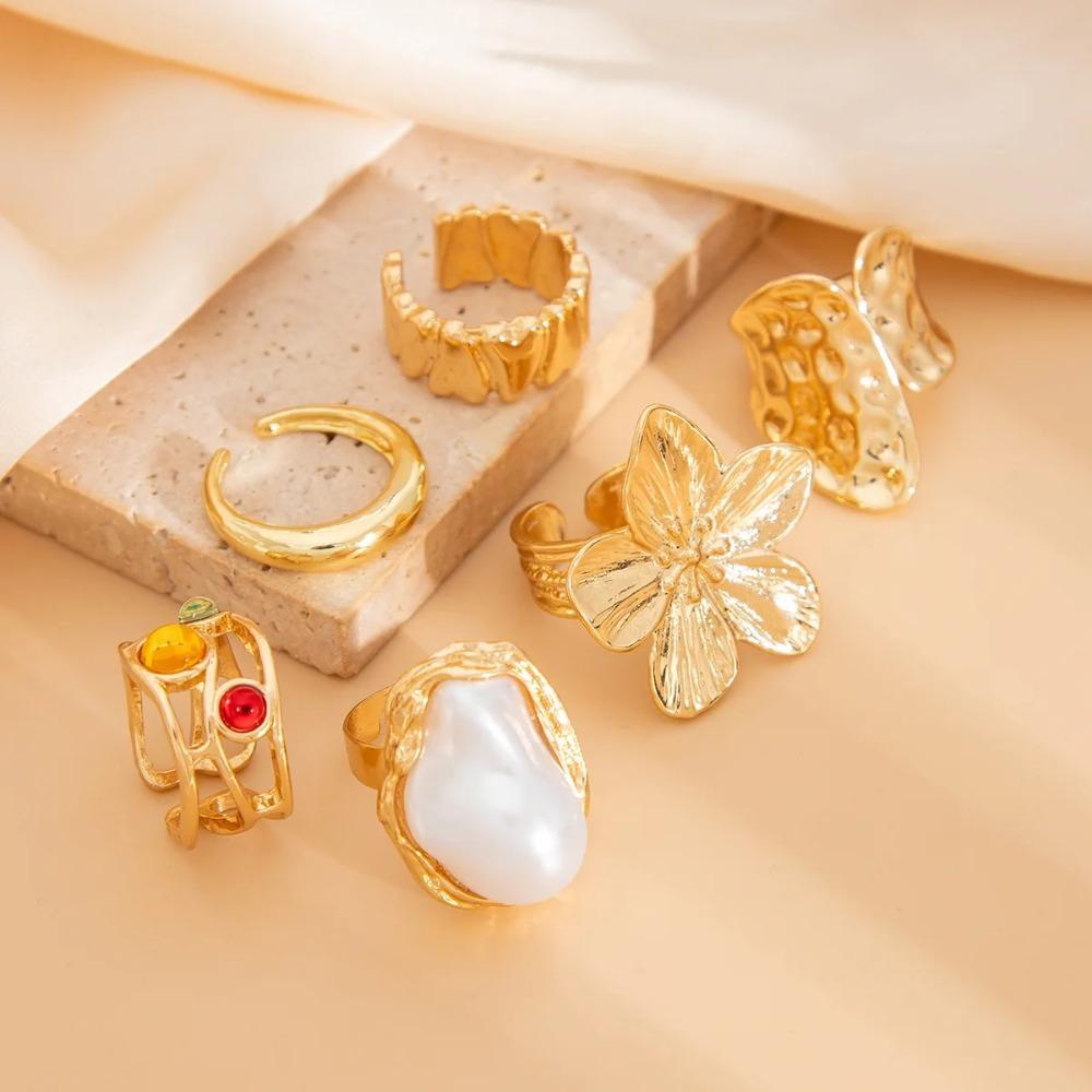 6Pcs Punk Exaggerated Metal Finger Rings Set for Women Vintage Flower Pearl Crystal Europe America Open Rings Luxury Jewelry