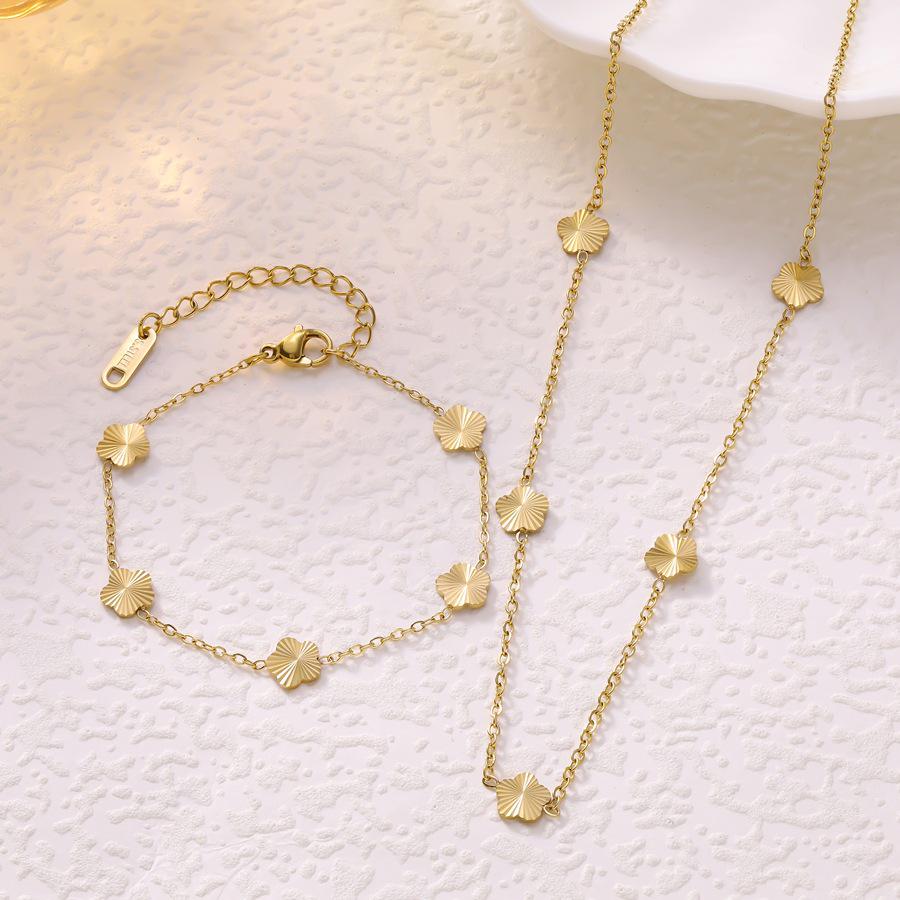 9mm Solid Titanium Steel 18K Gold Five-Petal Flower Mini Bracelet Necklace for Women - Light Luxury Frosted Jewelry